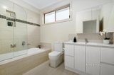 https://images.listonce.com.au/custom/160x/listings/224-roberts-street-glen-waverley-vic-3150/006/01737006_img_08.jpg?RAo_jhKpv8Q