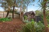 https://images.listonce.com.au/custom/160x/listings/224-st-helena-road-greensborough-vic-3088/913/00830913_img_10.jpg?rx5w1PkXBHU