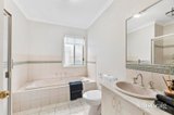 https://images.listonce.com.au/custom/160x/listings/224-willow-avenue-glen-waverley-vic-3150/086/01880086_img_09.jpg?YFm56r7DOW4