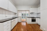 https://images.listonce.com.au/custom/160x/listings/225-mitchell-street-st-kilda-vic-3182/362/01986362_img_10.jpg?okQENCG7PbA