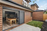 https://images.listonce.com.au/custom/160x/listings/225-strathallan-road-macleod-vic-3085/785/01822785_img_10.jpg?JHEXDvE_7N0
