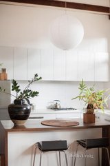 https://images.listonce.com.au/custom/160x/listings/225-wills-street-balwyn-vic-3103/388/01048388_img_11.jpg?aL61nPwR7Ag