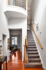 https://images.listonce.com.au/custom/160x/listings/2254-lennox-street-richmond-vic-3121/357/01430357_img_07.jpg?hRi4ZesB2RI