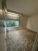 https://images.listonce.com.au/custom/160x/listings/226-gallaghers-road-glen-waverley-vic-3150/464/01716464_img_04.jpg?yIUZCcww-Qo