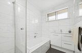 https://images.listonce.com.au/custom/160x/listings/226-highbury-road-mount-waverley-vic-3149/288/01893288_img_04.jpg?EltMEIzBA5U