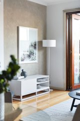 https://images.listonce.com.au/custom/160x/listings/226-lewis-street-thornbury-vic-3071/592/00750592_img_09.jpg?aRREko0-ZQY