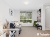 https://images.listonce.com.au/custom/160x/listings/226-lusher-road-croydon-vic-3136/409/01526409_img_04.jpg?qGsGs55C2Ww