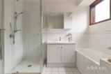 https://images.listonce.com.au/custom/160x/listings/226-stortford-avenue-ivanhoe-vic-3079/026/01900026_img_07.jpg?4tBpqU8KE5g