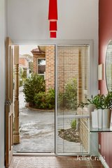https://images.listonce.com.au/custom/160x/listings/226-wilmot-street-macleod-vic-3085/388/01976388_img_18.jpg?GRpwEtTQZRs