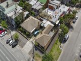 https://images.listonce.com.au/custom/160x/listings/227-229-cecil-street-south-melbourne-vic-3205/014/01088014_img_10.jpg?FsMYE-_l1Q8