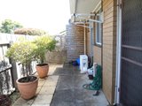 https://images.listonce.com.au/custom/160x/listings/227-isabella-street-geelong-west-vic-3218/409/01747409_img_06.jpg?JvDu61O74VY