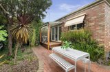 https://images.listonce.com.au/custom/160x/listings/227-lahona-avenue-bentleigh-east-vic-3165/960/01635960_img_10.jpg?nnaNQwCVGCY