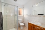 https://images.listonce.com.au/custom/160x/listings/227-mckenna-road-glen-waverley-vic-3150/630/01747630_img_07.jpg?JaDWNTHLf2I