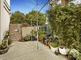https://images.listonce.com.au/custom/160x/listings/227-pine-avenue-elwood-vic-3184/453/01793453_img_06.jpg?IOjbgVT2lt8