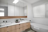 https://images.listonce.com.au/custom/160x/listings/227-rathmines-street-fairfield-vic-3078/177/01701177_img_04.jpg?d0Abn6lxfRw