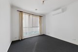 https://images.listonce.com.au/custom/160x/listings/227-small-road-bentleigh-vic-3204/726/01861726_img_05.jpg?aboajMBVb_o