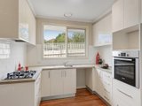 https://images.listonce.com.au/custom/160x/listings/227-view-street-mont-albert-vic-3127/048/00829048_img_08.jpg?arBSxDdt0iU