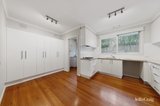 https://images.listonce.com.au/custom/160x/listings/227-view-street-mont-albert-vic-3127/676/01928676_img_05.jpg?OZxuUHiNMLs