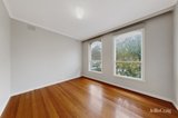 https://images.listonce.com.au/custom/160x/listings/227-view-street-mont-albert-vic-3127/676/01928676_img_06.jpg?mWr0A9VamYs