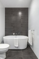 https://images.listonce.com.au/custom/160x/listings/2274-st-georges-road-northcote-vic-3070/726/00854726_img_17.jpg?4ixnF_2c7j0