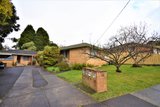 https://images.listonce.com.au/custom/160x/listings/228-lasiandra-avenue-forest-hill-vic-3131/019/01742019_img_07.jpg?FGUqg4NJYbM