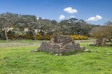 https://images.listonce.com.au/custom/160x/listings/228-mcphersons-lane-kyneton-vic-3444/111/01898111_img_08.jpg?jr5HRg6f9CI