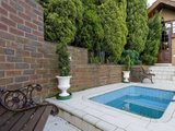 https://images.listonce.com.au/custom/160x/listings/228-noble-street-newtown-vic-3220/281/01699281_img_15.jpg?-KX5-fvWf2Q