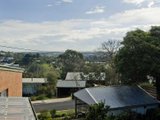 https://images.listonce.com.au/custom/160x/listings/228-noble-street-newtown-vic-3220/281/01699281_img_18.jpg?oLB1yx6ooDs