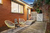 https://images.listonce.com.au/custom/160x/listings/228-northcote-avenue-balwyn-vic-3103/300/01522300_img_05.jpg?gWN_DOsdtZc