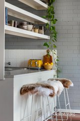 https://images.listonce.com.au/custom/160x/listings/228-price-avenue-montmorency-vic-3094/567/01949567_img_10.jpg?ierm9edC-9U