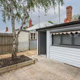 https://images.listonce.com.au/custom/160x/listings/228-raglan-street-south-ballarat-central-vic-3350/436/01619436_img_02.jpg?X9GaMlUFGFU