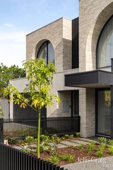 https://images.listonce.com.au/custom/160x/listings/228a-rossmoyne-street-thornbury-vic-3071/251/01988251_img_20.jpg?idQ8-BVn9wE