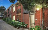 https://images.listonce.com.au/custom/160x/listings/229-alma-grove-st-kilda-vic-3182/705/01806705_img_04.jpg?EIoCuqHhIWM