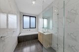 https://images.listonce.com.au/custom/160x/listings/229-blue-hills-avenue-mount-waverley-vic-3149/499/00845499_img_06.jpg?azwJQIwXY_c