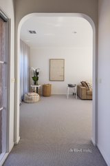 https://images.listonce.com.au/custom/160x/listings/229-burgess-street-bentleigh-vic-3204/780/01647780_img_02.jpg?GtadvlPaIyQ