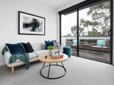 https://images.listonce.com.au/custom/160x/listings/229-cecil-street-south-melbourne-vic-3205/081/01090081_img_15.jpg?FMwMtNMWSV8