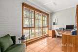 https://images.listonce.com.au/custom/160x/listings/229-cherry-tree-road-hurstbridge-vic-3099/717/01882717_img_10.jpg?9EFTQYddthk