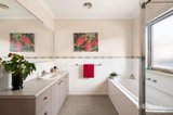 https://images.listonce.com.au/custom/160x/listings/229-slevin-street-lilydale-vic-3140/105/01768105_img_08.jpg?7vFW0HRopII