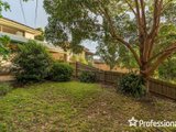 https://images.listonce.com.au/custom/160x/listings/22a-greenslopes-drive-mooroolbark-vic-3138/360/01526360_img_11.jpg?gXQ5-8NNYEk