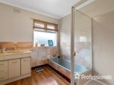 https://images.listonce.com.au/custom/160x/listings/22a-jarvis-avenue-croydon-vic-3136/711/01525711_img_09.jpg?qMF2eVLCRAQ