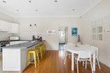 https://images.listonce.com.au/custom/160x/listings/22a-stillman-street-richmond-vic-3121/989/01225989_img_03.jpg?v7LEF2Li8zI