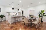 https://images.listonce.com.au/custom/160x/listings/22b-sunhill-road-mount-waverley-vic-3149/516/00519516_img_03.jpg?0tZu_pN76HA