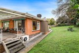 https://images.listonce.com.au/custom/160x/listings/23-allison-court-vermont-vic-3133/273/01949273_img_12.jpg?kYU9nxCtusE