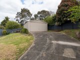 https://images.listonce.com.au/custom/160x/listings/23-barina-avenue-mooroolbark-vic-3138/304/01524304_img_15.jpg?J5FQcRnMNPI