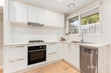 https://images.listonce.com.au/custom/160x/listings/23-barker-street-cheltenham-vic-3192/213/01906213_img_06.jpg?ZAfg-UBo88Y