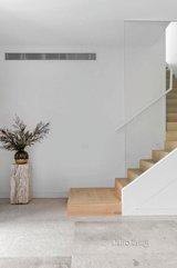 https://images.listonce.com.au/custom/160x/listings/23-butler-street-essendon-vic-3040/416/01705416_img_09.jpg?CldwsvKgt0U