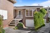 https://images.listonce.com.au/custom/160x/listings/23-byron-street-canterbury-vic-3126/105/01772105_img_01.jpg?sJ7lQ_OU1Uw