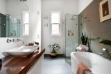 https://images.listonce.com.au/custom/160x/listings/23-charles-street-st-kilda-vic-3182/595/01691595_img_08.jpg?DroAUDIhZoA