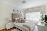 https://images.listonce.com.au/custom/160x/listings/23-coles-court-beaumaris-vic-3193/887/01720887_img_06.jpg?tTBkAKEgp_I