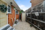 https://images.listonce.com.au/custom/160x/listings/23-coles-court-beaumaris-vic-3193/887/01720887_img_08.jpg?e31RS60ITiA